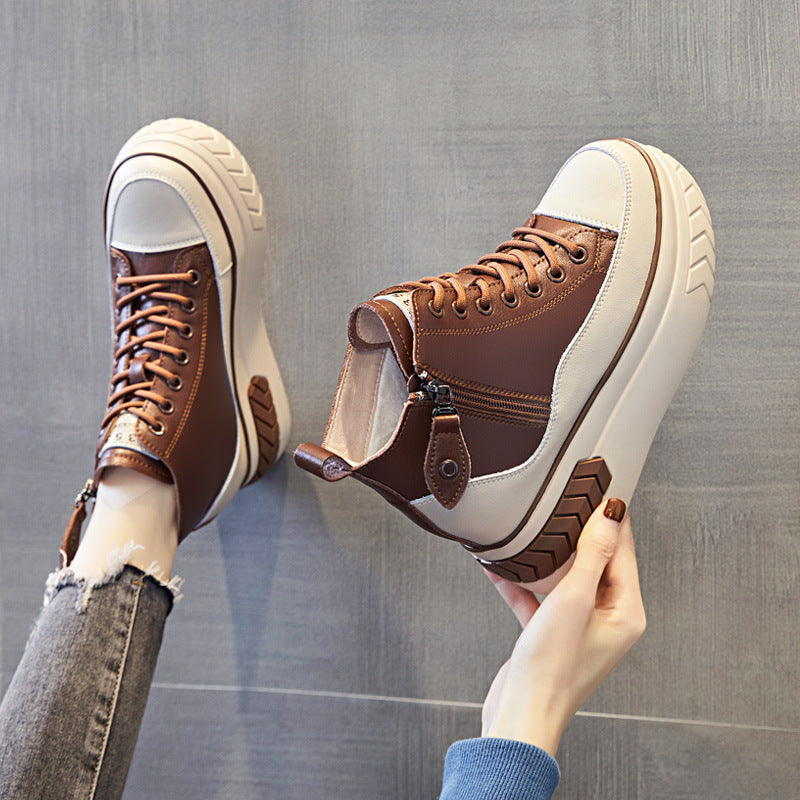 Casual High-top Shoes With An Inside Lift
